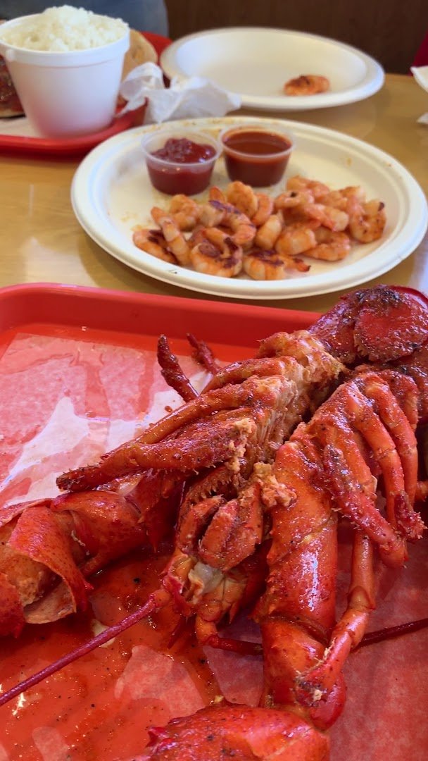 Fresh seafood dishes served for dine-in meals.